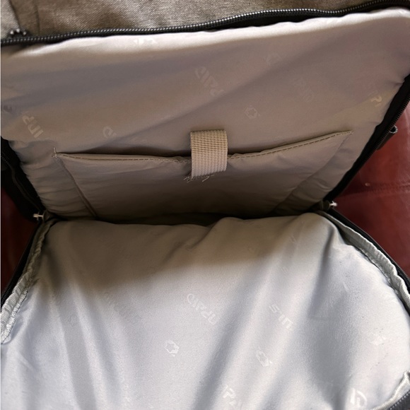 Large computer backpack - Picture 10 of 13